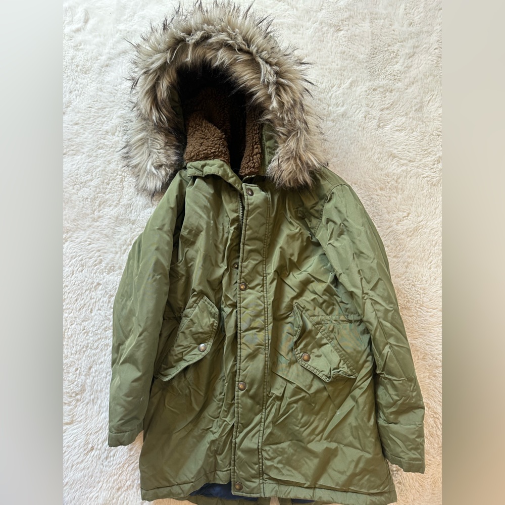 JCREW boys fishtail parka coat, olive green with detachable faux fur lined hood